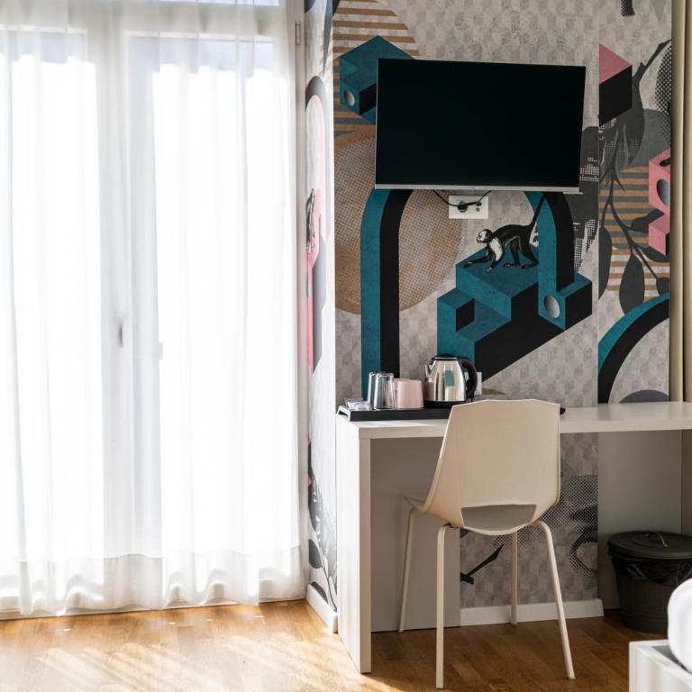 Stay COOPER l Capitol Rooms - Camera Matrimoniale Deluxe con Balcone - 2
