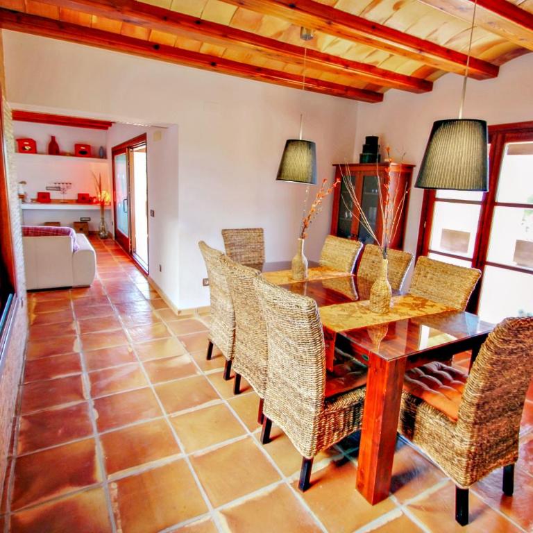 Finca Argudo - private pool villa in Moraira - Four-Bedroom Villa - 21