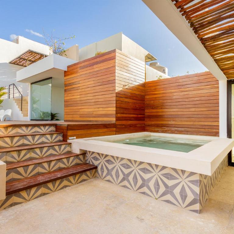 Splash Pool, Rooftop Terrace, Patio, Beach 4 Blks - Loft - 16