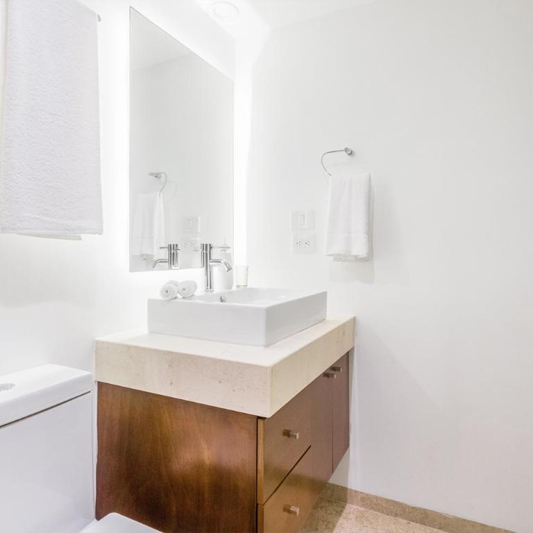 Splash Pool, Rooftop Terrace, Patio, Beach 4 Blks - Loft - 12
