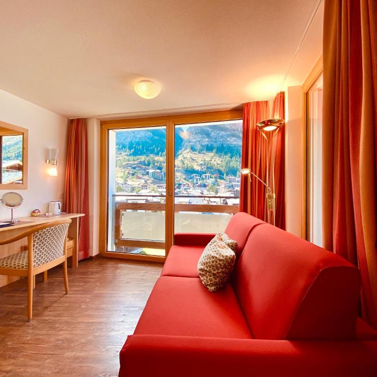 Hotel Capricorn - Deluxe Doppelzimmer mit Blick auf das Dorf - 1