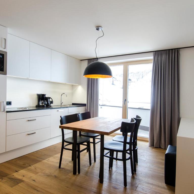 Apart Chamins - Apartment mit Balkon - 2