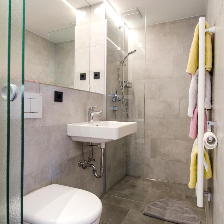 Apart Chamins - Apartment mit Balkon - 4