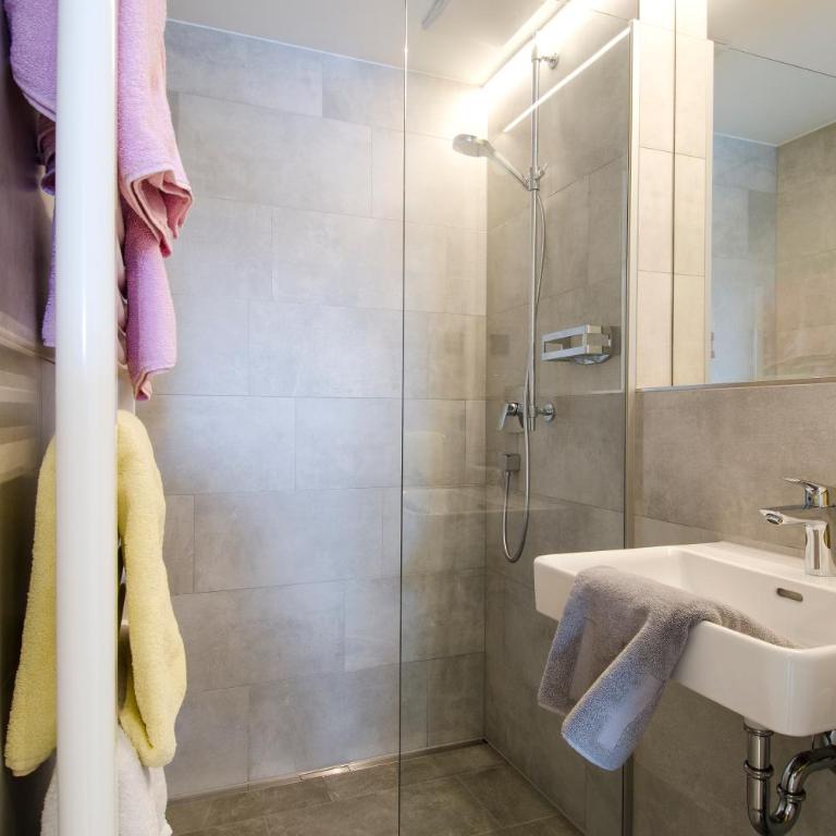 Apart Chamins - Apartment mit Balkon - 3