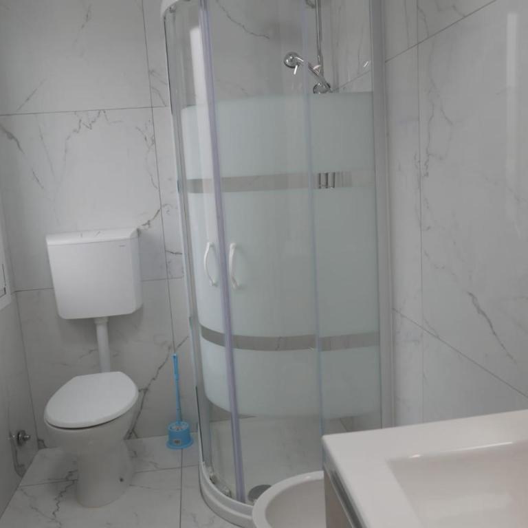 Fiorita - Two-Bedroom Apartment - 8