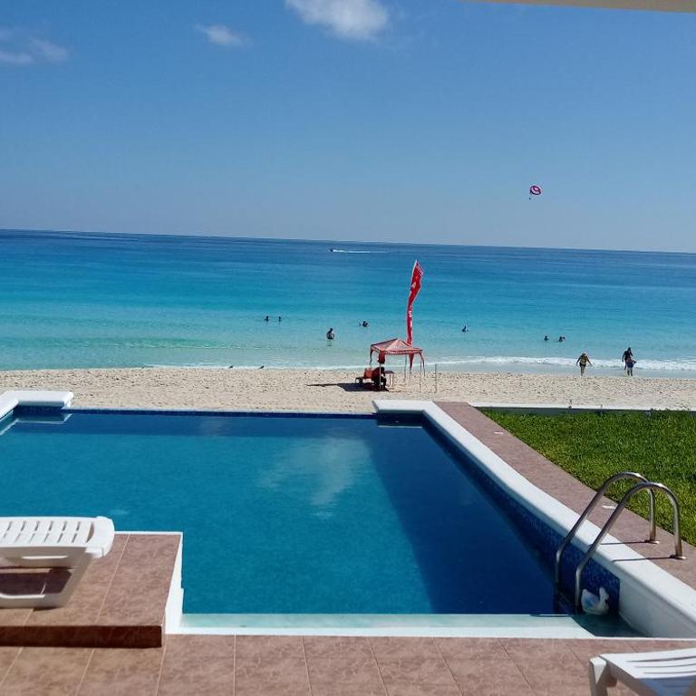 Casa Picón Cancún - Four-Bedroom House - 1