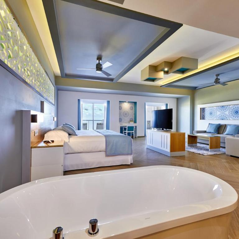 Riu Palace Costa Mujeres - All Inclusive - Suite with Sea View - 2