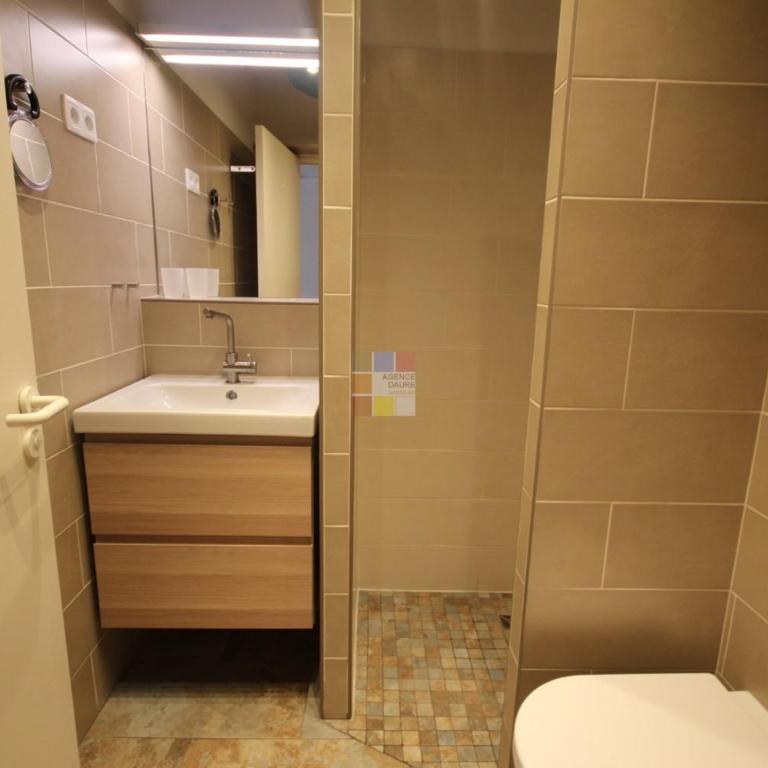 Belle villa plein sud, 4-6 couchages, en résidence avec piscine commune, Wifi fibre optique, 400m de la mer à PORTIRAGNES PLAGE LROND5 - Casa de 2 dormitorios - 7