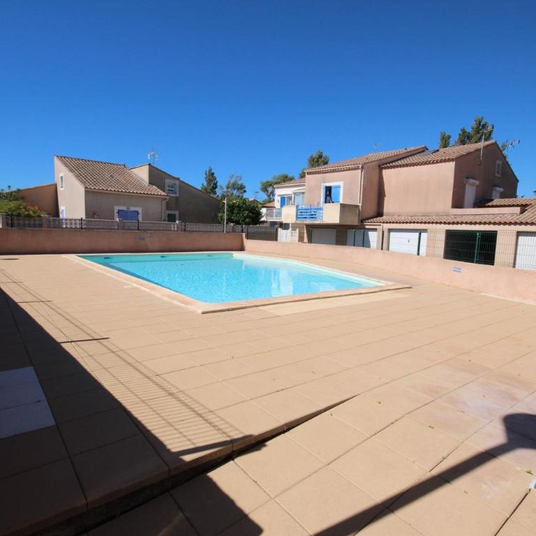 Belle villa plein sud, 4-6 couchages, en résidence avec piscine commune, Wifi fibre optique, 400m de la mer à PORTIRAGNES PLAGE LROND5 - Casa de 2 dormitorios - 8