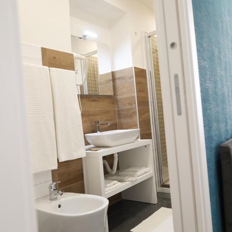 Agathae Dreams - Standard Double Room - 1