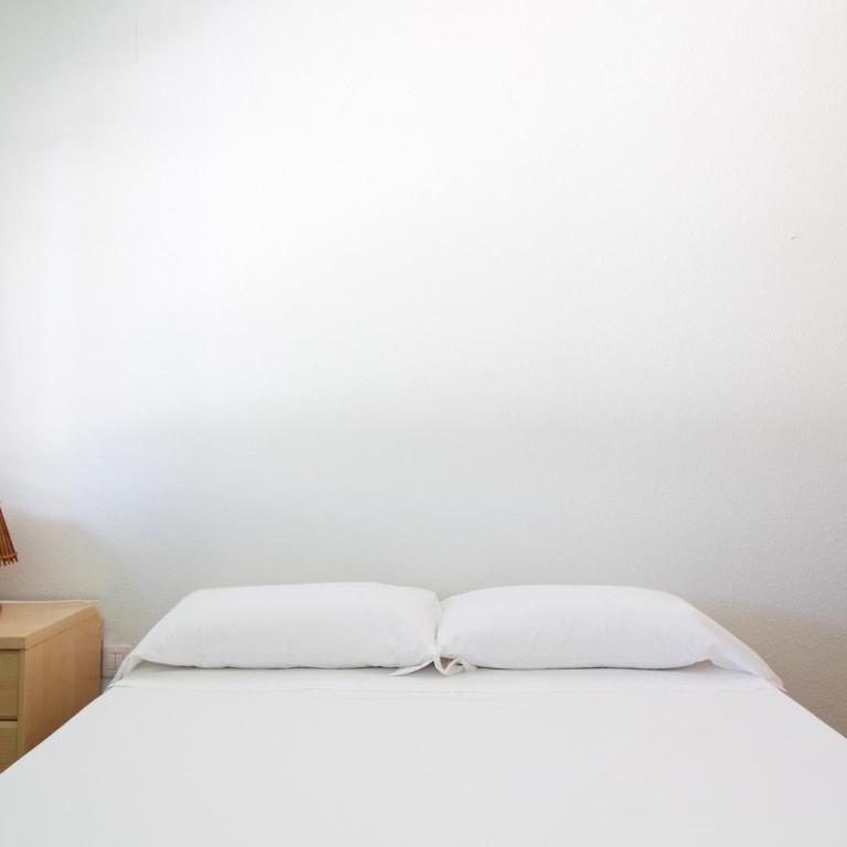 Global Vacacional, Estudio para parejas con piscina en Canet playa - Studio-Apartment - 12