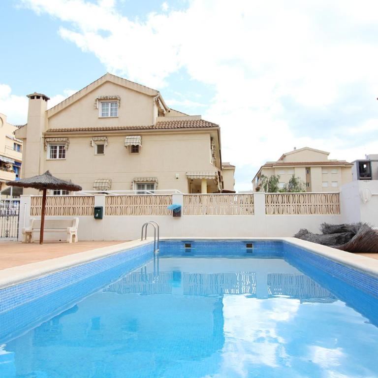 Global Vacacional, Estudio para parejas con piscina en Canet playa - Studio-Apartment - 17