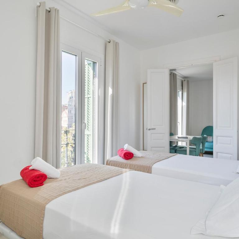 Stay Together Barcelona Apartments - Four-Bedroom Apartment - 7