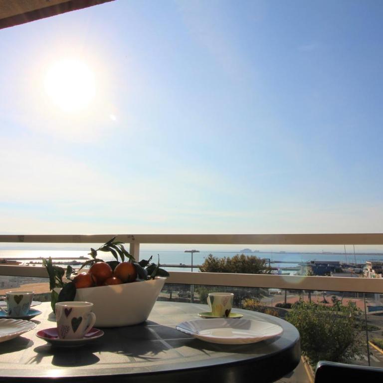 Global Immo 2223 ROCMAR - Apartamento de 1 dormitorio con balcón y vistas al mar - 1