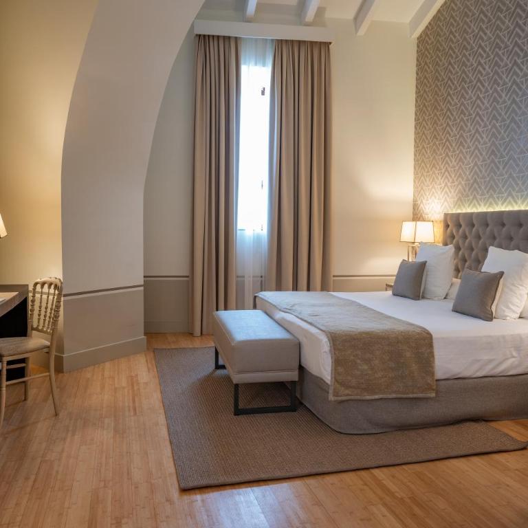 Hospes Palacio de Arenales & Spa - Habitación Triple con acceso al spa - 1