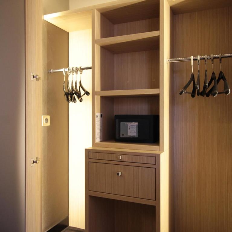 Hôtel de Brienne - Chambre Familiale (2 Adultes + 1 Enfant de Moins de 12 Ans) - 3