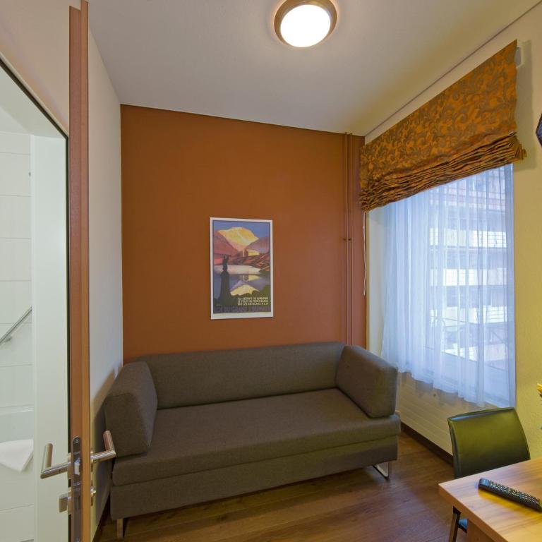 Hotel Ambassador - Deluxe Doppelzimmer - 4