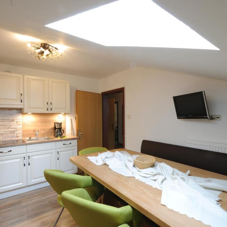 Gstattlhof Mountain Farmhouse - Appartamento con 2 Camere da Letto (6 Adulti) - 1