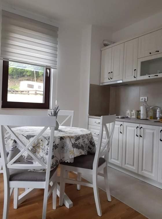Vila Irina - Apartman Miloš - One-Bedroom Apartment - 11