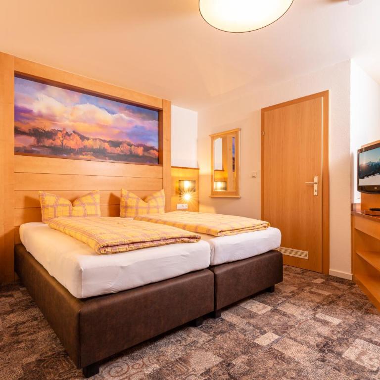 Hotel-Garni Pramstraller - Doppelzimmer - 1