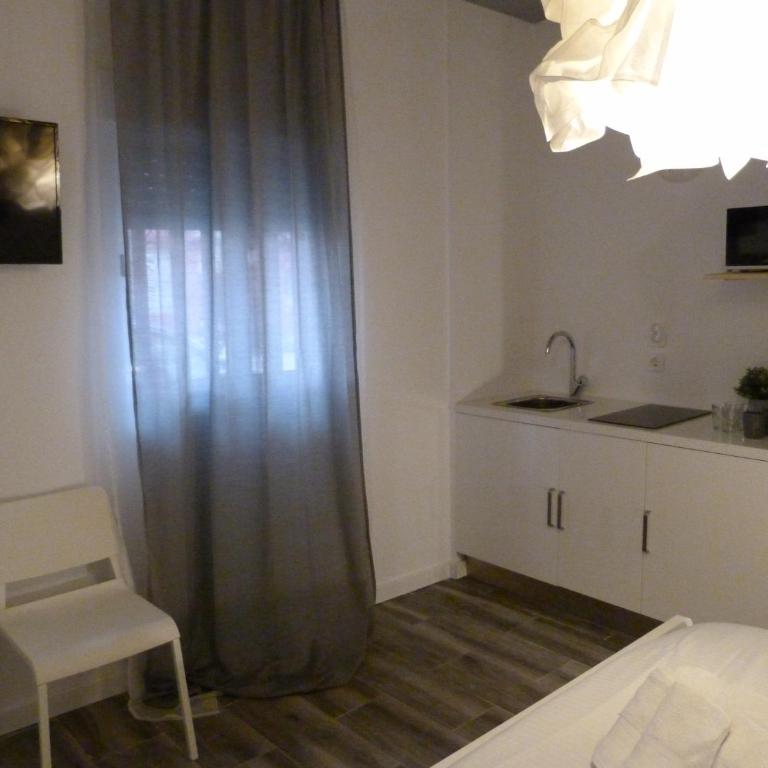 Intimo y Acogedor "algunos" con Bañera Hidromasaje - Studio with Spa Bath - 9