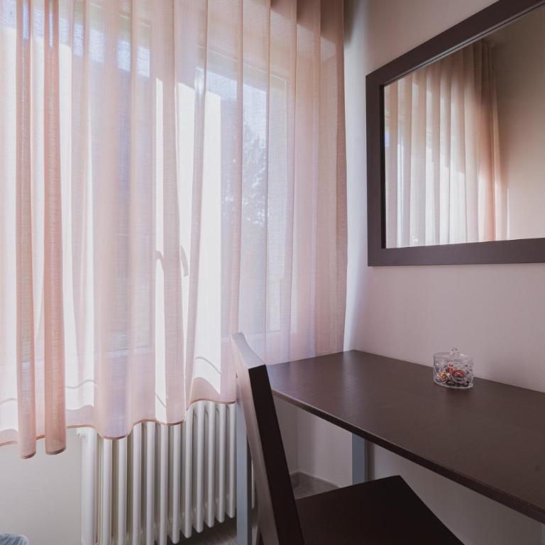 La Maison Di Carla - Camera Singola con Bagno Privato - 4