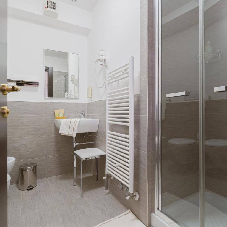 La Maison Di Carla - Camera Singola con Bagno Privato - 6