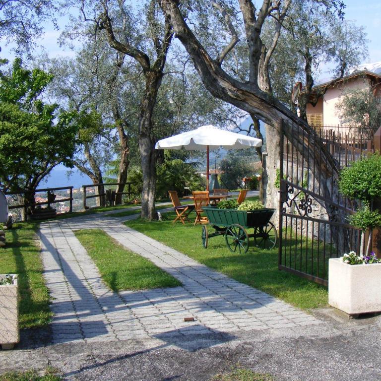 Casa Palmira - Appartamento con 2 Camere da Letto, Terrazza e Vista Lago - 3