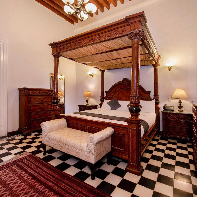 Hotel Senorial - Deluxe King Suite - 4