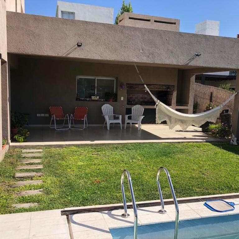 Casa en Barrio Cerrado - Three-Bedroom House - 4