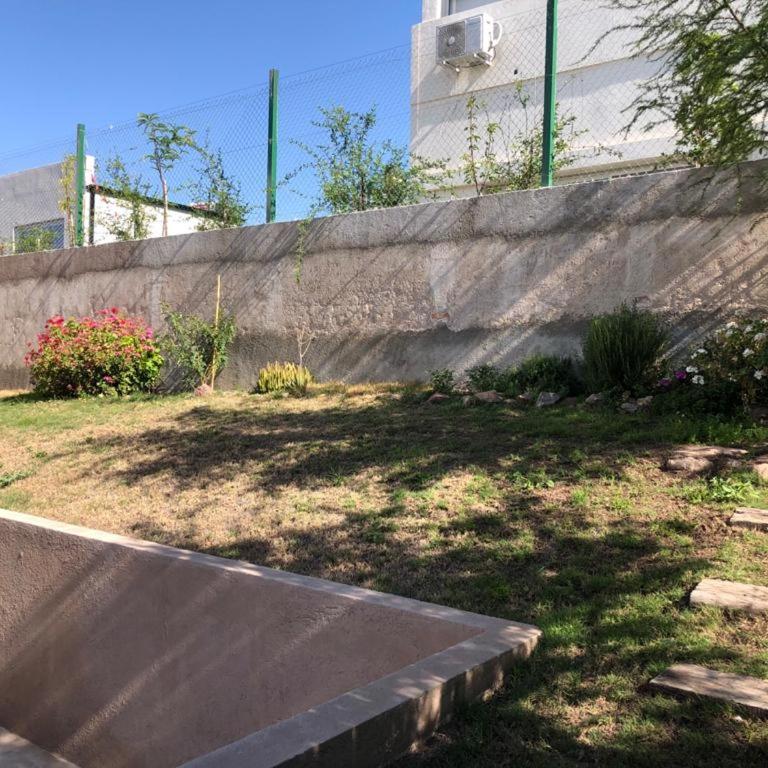 Casa en Barrio Cerrado - Three-Bedroom House - 27