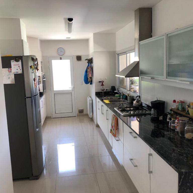 Casa en Barrio Cerrado - Three-Bedroom House - 11