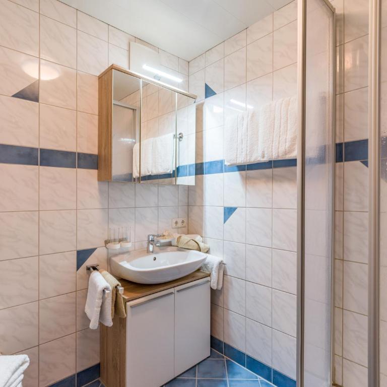 Hofbauer - Apartment mit 2 Schlafzimmern und Balkon - 1