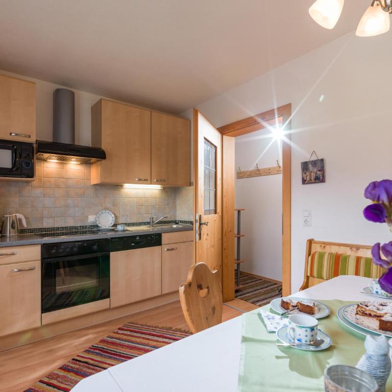 Hofbauer - Apartment mit 2 Schlafzimmern und Balkon - 4