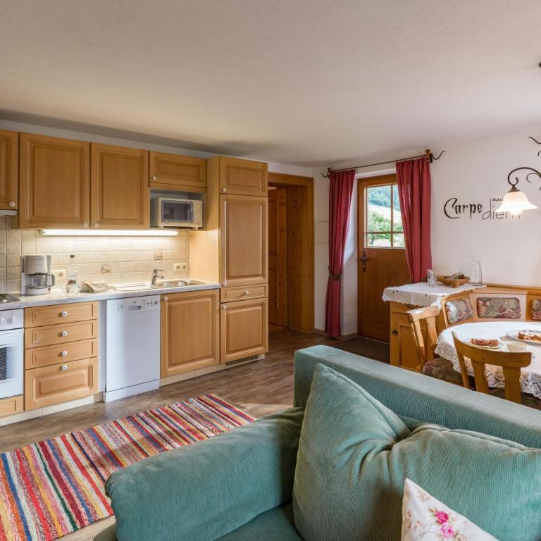 Hofbauer - Apartment mit 2 Schlafzimmern und Balkon - 2