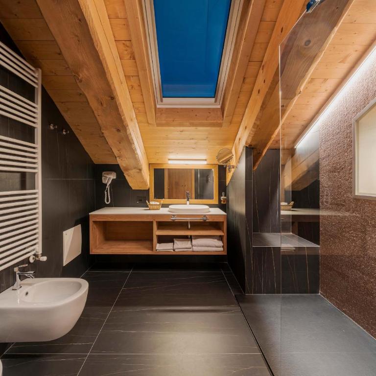 Royal Hotel Cortina - Suite Romantica - 2