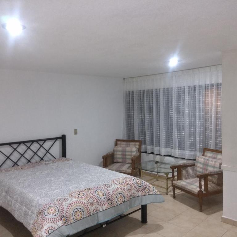 Casa de Irma para visitar la ciudad o de negocios - Family Room with Bathroom - 7