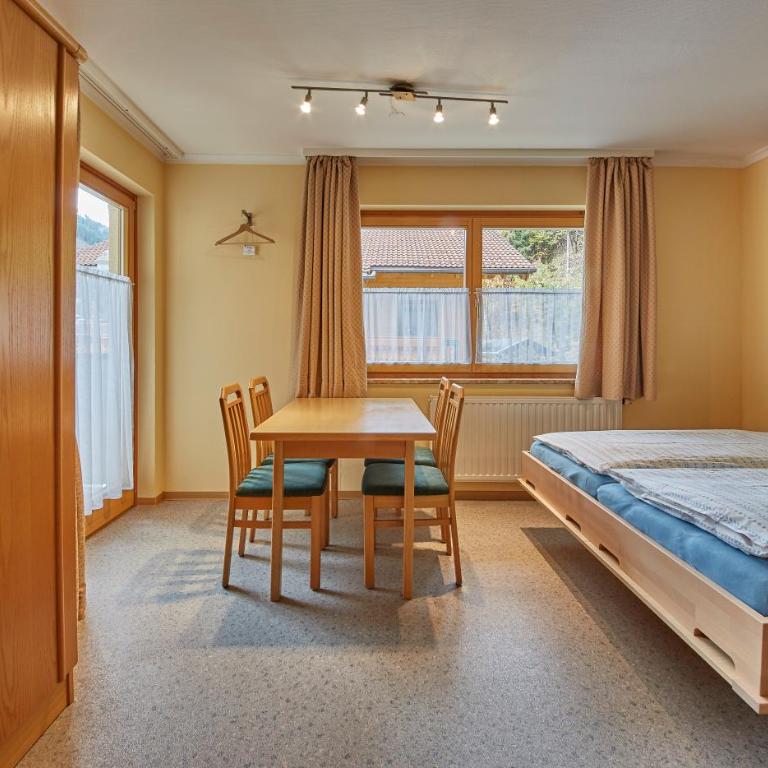 Appartementhaus Karin - Apartment mit 1 Schlafzimmer und Balkon - 10