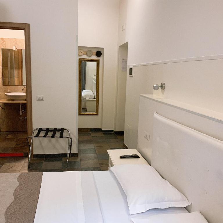Golden Nice - Deluxe Double Room - 5