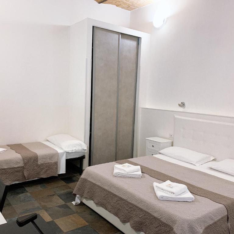 Golden Nice - Deluxe Triple Room - 3