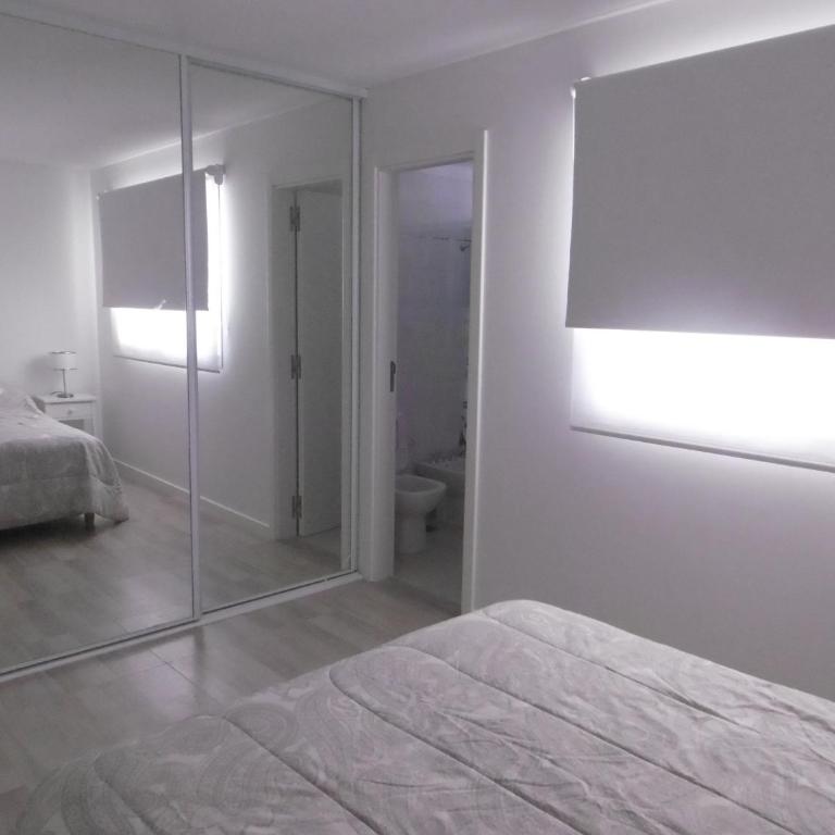 DEPTOS VIP en EDIFICIO FRENTE AL MAR-ZONA CONSTITUCION - Apartamento con vistas al mar - 17