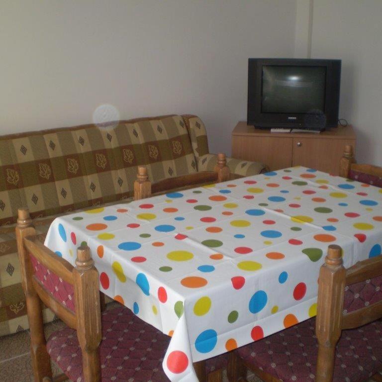 Apartments Marniković - One-Bedroom Apartment with Balcony - 4