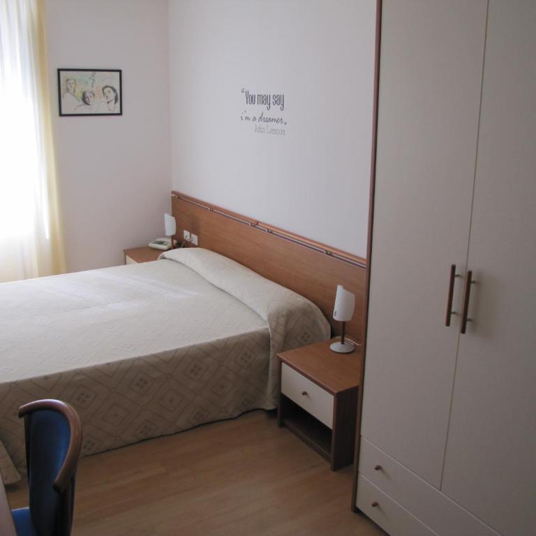 Hotel Scaranò - Camera Matrimoniale/Doppia con Letti Singoli - 7