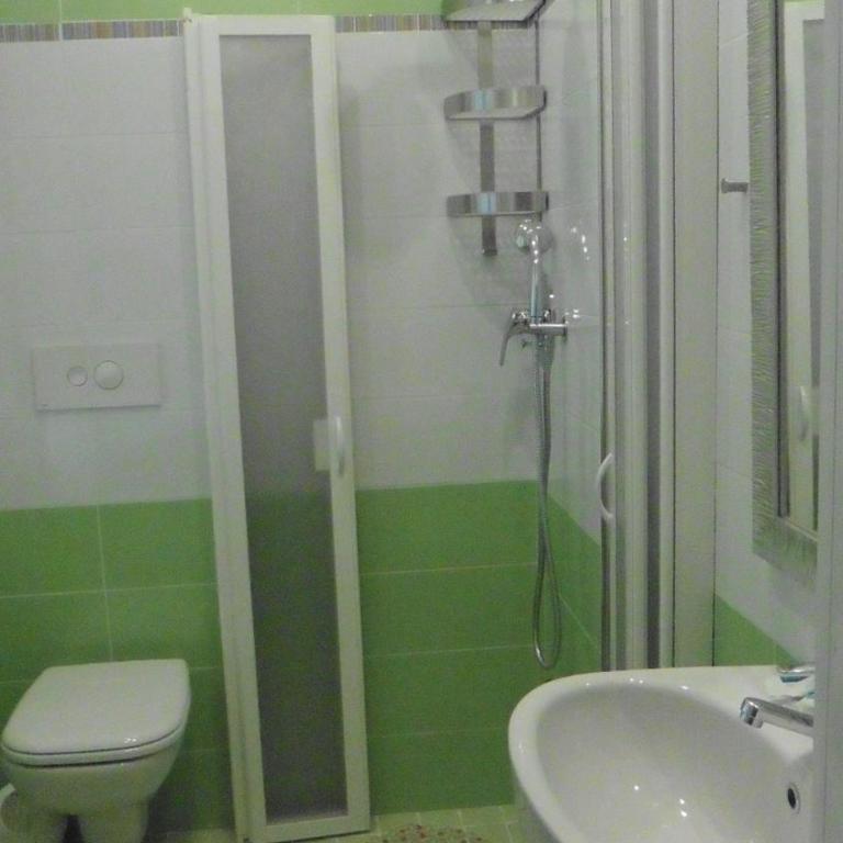 Hotel Holland - Camera Tripla Comfort - 5