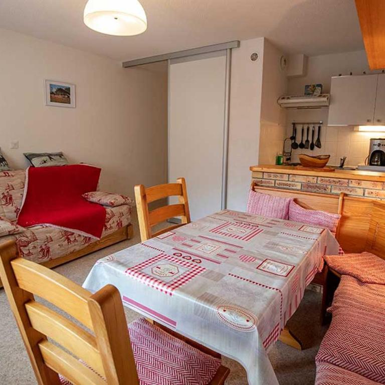 VALFREJUS appartement 2 pièces 35m2, au pied des pistes avec balcon - Appartement 1 Chambre - 1