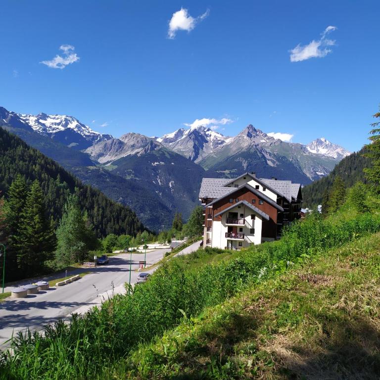VALFREJUS appartement 2 pièces 35m2, au pied des pistes avec balcon - Appartement 1 Chambre - 8