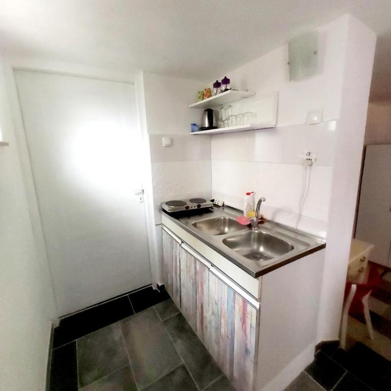 APARTMAN ANDREA 4 - Apartman sa 2 Spavaće Sobe - 13