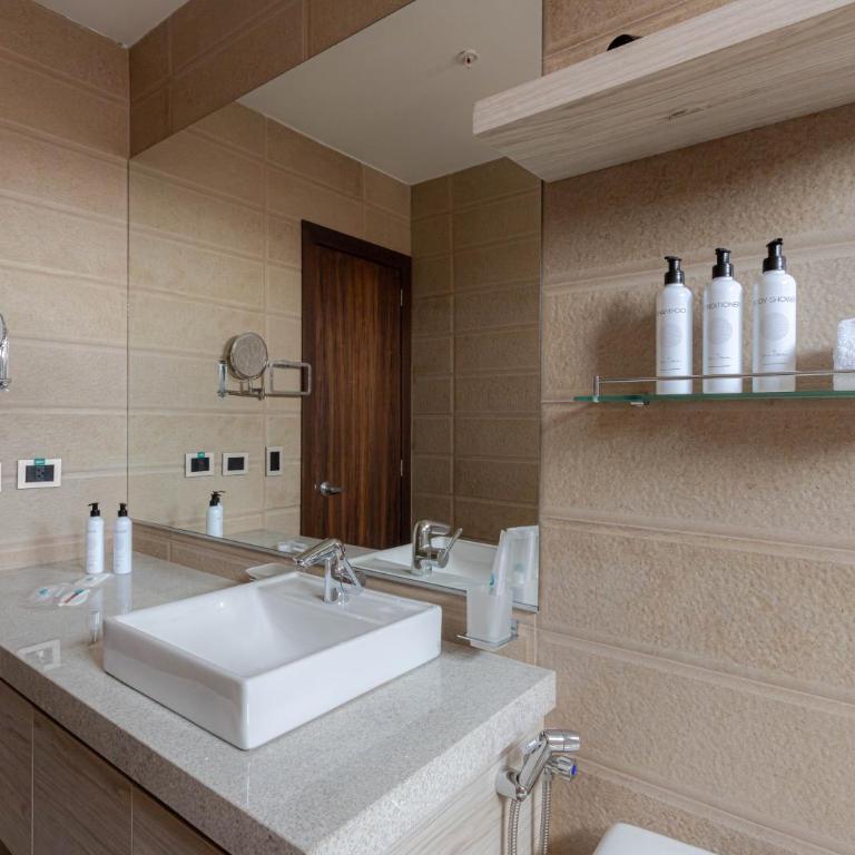 Hotel Puerto Pacifico Guayaquil Airport - Habitación Doble - 2 camas - 4