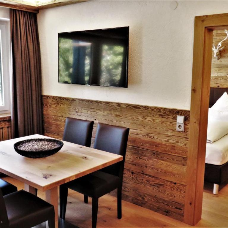 Almhof Kitzlodge - Alpine Lifestyle Hotel - Deluxe Apartment mit 2 Zimmern - 2