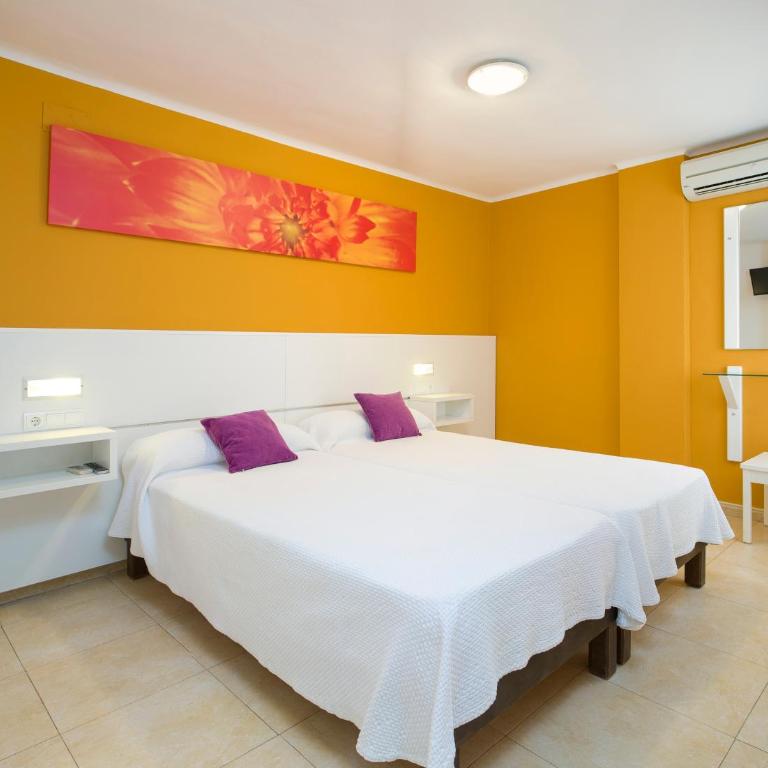 Hostal Costa Blanca - Habitación Doble - 1 o 2 camas - 9